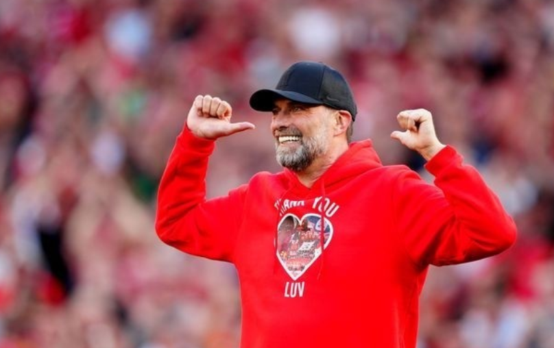 他们通过坚 他们通过坚